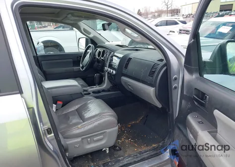 2012 Toyota Sequoia Sr5 5.7L V8 from USA, damaged, VIN 5TDBW5G16CS063205